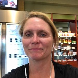 Meet your Posher, Suzanne